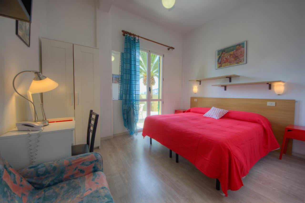 Hotel Deutsche Familien Finale Ligure Extérieur photo